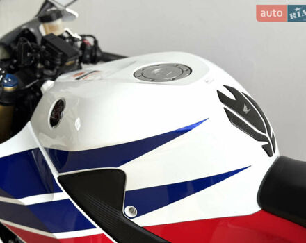 Хонда CBR 600RR, объемом двигателя 0.6 л и пробегом 5 тыс. км за 11500 $, фото 20 на Automoto.ua