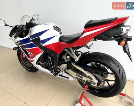 Хонда CBR 600RR, объемом двигателя 0.6 л и пробегом 5 тыс. км за 11500 $, фото 11 на Automoto.ua