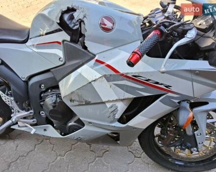 Хонда CBR 600RR, объемом двигателя 0 л и пробегом 4 тыс. км за 11000 $, фото 9 на Automoto.ua