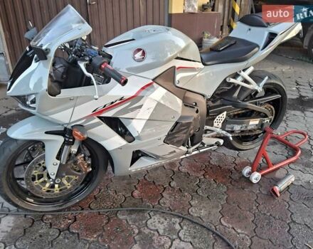 Хонда CBR 600RR, объемом двигателя 0 л и пробегом 4 тыс. км за 11000 $, фото 5 на Automoto.ua