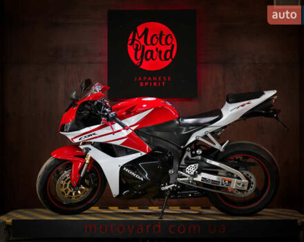 Хонда CBR 600RR, объемом двигателя 0.6 л и пробегом 18 тыс. км за 10000 $, фото 1 на Automoto.ua