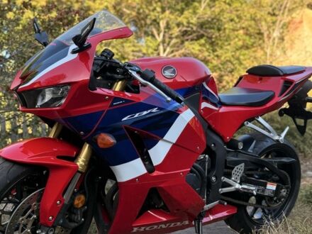 Хонда CBR 600RR, об'ємом двигуна 0.6 л та пробігом 0 тис. км за 14800 $, фото 1 на Automoto.ua