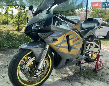 Сірий Хонда CBR 600RR, об'ємом двигуна 0.6 л та пробігом 37 тис. км за 6250 $, фото 8 на Automoto.ua