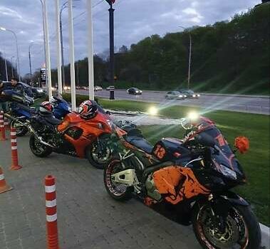 Оранжевый Хонда CBR 600RR, объемом двигателя 0 л и пробегом 39 тыс. км за 7000 $, фото 3 на Automoto.ua