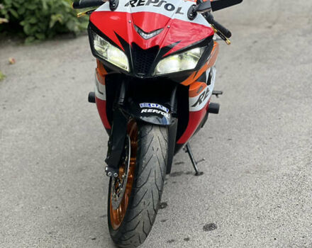Оранжевый Хонда CBR 600RR, объемом двигателя 0.6 л и пробегом 18 тыс. км за 6250 $, фото 2 на Automoto.ua