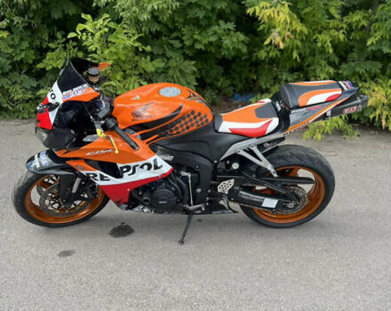 Оранжевый Хонда CBR 600RR, объемом двигателя 0.6 л и пробегом 18 тыс. км за 6250 $, фото 11 на Automoto.ua