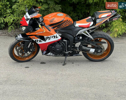 Оранжевый Хонда CBR 600RR, объемом двигателя 0.6 л и пробегом 18 тыс. км за 6250 $, фото 3 на Automoto.ua