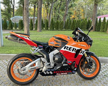 Помаранчевий Хонда CBR 600RR, об'ємом двигуна 0.6 л та пробігом 20 тис. км за 12000 $, фото 2 на Automoto.ua