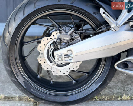Белый Хонда CBR 650F, объемом двигателя 0.65 л и пробегом 30 тыс. км за 7500 $, фото 8 на Automoto.ua