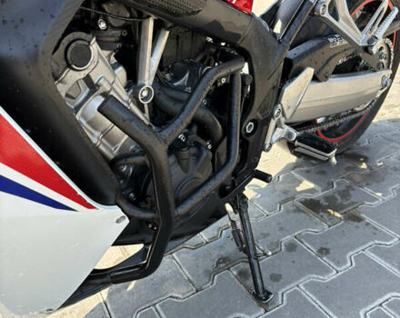 Красный Хонда CBR 650F, объемом двигателя 0.65 л и пробегом 33 тыс. км за 7450 $, фото 7 на Automoto.ua