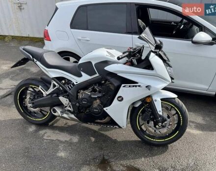 Хонда CBR 650F, объемом двигателя 0 л и пробегом 10 тыс. км за 5000 $, фото 2 на Automoto.ua