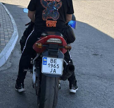 Красный Хонда CBR 954RR, объемом двигателя 95 л и пробегом 83 тыс. км за 5500 $, фото 4 на Automoto.ua