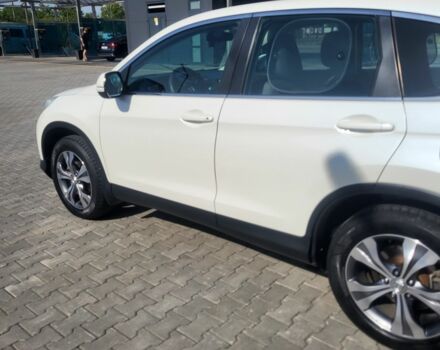 Белый Хонда СРВ, объемом двигателя 2.4 л и пробегом 167 тыс. км за 17400 $, фото 4 на Automoto.ua