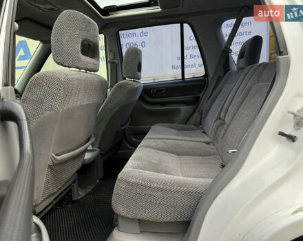 Белый Хонда СРВ, объемом двигателя 2 л и пробегом 380 тыс. км за 4650 $, фото 23 на Automoto.ua