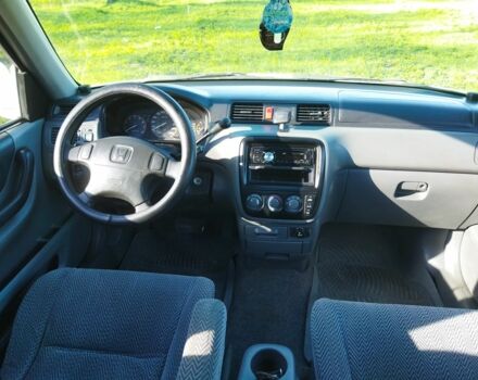 Білий Хонда СРВ, об'ємом двигуна 2 л та пробігом 261 тис. км за 4500 $, фото 5 на Automoto.ua