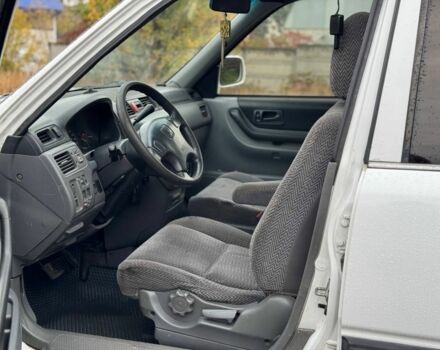 Белый Хонда СРВ, объемом двигателя 2 л и пробегом 200 тыс. км за 2400 $, фото 7 на Automoto.ua