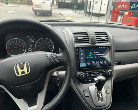 Белый Хонда СРВ, объемом двигателя 2.35 л и пробегом 200 тыс. км за 9999 $, фото 16 на Automoto.ua