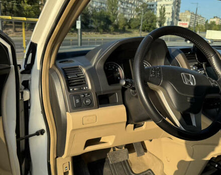 Белый Хонда СРВ, объемом двигателя 2.4 л и пробегом 150 тыс. км за 15500 $, фото 16 на Automoto.ua