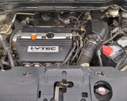 Белый Хонда СРВ, объемом двигателя 2.4 л и пробегом 216 тыс. км за 11000 $, фото 7 на Automoto.ua