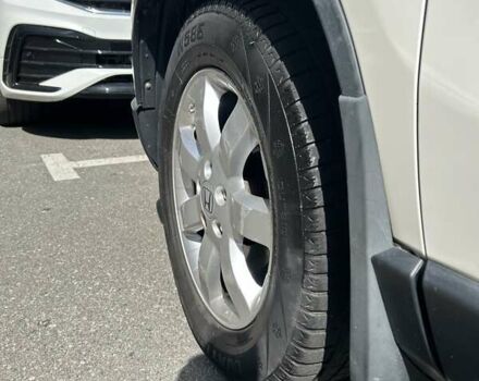 Белый Хонда СРВ, объемом двигателя 2 л и пробегом 211 тыс. км за 12000 $, фото 12 на Automoto.ua