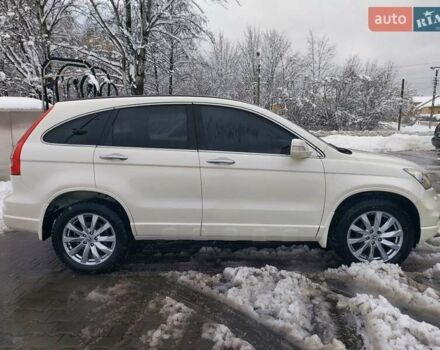 Белый Хонда СРВ, объемом двигателя 2 л и пробегом 204 тыс. км за 12300 $, фото 6 на Automoto.ua