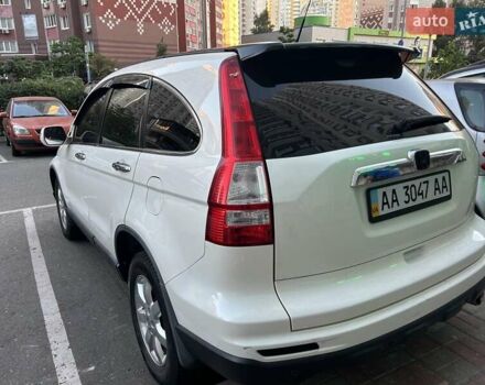 Белый Хонда СРВ, объемом двигателя 2 л и пробегом 211 тыс. км за 12000 $, фото 3 на Automoto.ua