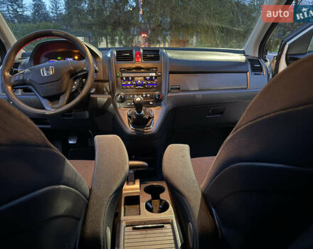 Білий Хонда СРВ, об'ємом двигуна 2.2 л та пробігом 258 тис. км за 12900 $, фото 10 на Automoto.ua