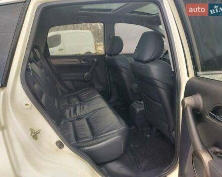 Белый Хонда СРВ, объемом двигателя 2 л и пробегом 204 тыс. км за 12300 $, фото 8 на Automoto.ua