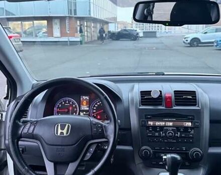 Белый Хонда СРВ, объемом двигателя 2.4 л и пробегом 290 тыс. км за 11500 $, фото 2 на Automoto.ua