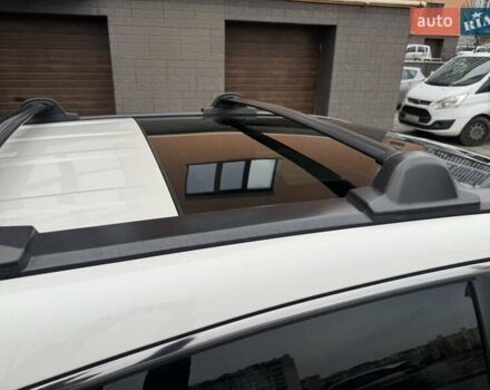 Белый Хонда СРВ, объемом двигателя 0 л и пробегом 185 тыс. км за 14800 $, фото 19 на Automoto.ua