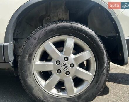 Белый Хонда СРВ, объемом двигателя 2 л и пробегом 211 тыс. км за 12000 $, фото 13 на Automoto.ua