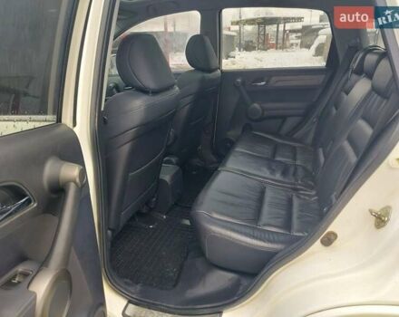 Белый Хонда СРВ, объемом двигателя 2 л и пробегом 204 тыс. км за 12300 $, фото 17 на Automoto.ua