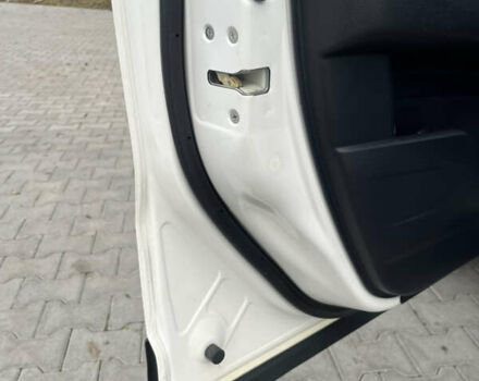 Белый Хонда СРВ, объемом двигателя 2.2 л и пробегом 159 тыс. км за 15550 $, фото 17 на Automoto.ua