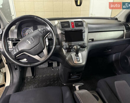 Белый Хонда СРВ, объемом двигателя 2 л и пробегом 324 тыс. км за 11500 $, фото 6 на Automoto.ua