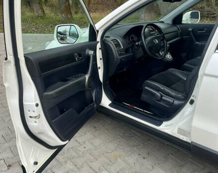 Белый Хонда СРВ, объемом двигателя 2.2 л и пробегом 159 тыс. км за 15550 $, фото 16 на Automoto.ua