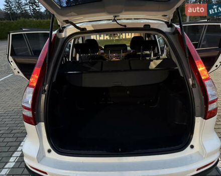 Білий Хонда СРВ, об'ємом двигуна 2.2 л та пробігом 258 тис. км за 12900 $, фото 8 на Automoto.ua