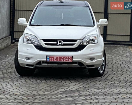 Белый Хонда СРВ, объемом двигателя 2.2 л и пробегом 185 тыс. км за 14200 $, фото 2 на Automoto.ua