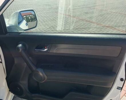 Білий Хонда СРВ, об'ємом двигуна 2.2 л та пробігом 241 тис. км за 13900 $, фото 21 на Automoto.ua