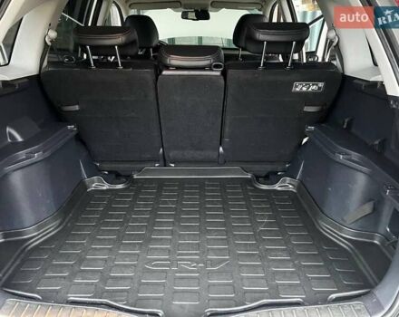 Белый Хонда СРВ, объемом двигателя 2.2 л и пробегом 198 тыс. км за 13999 $, фото 20 на Automoto.ua