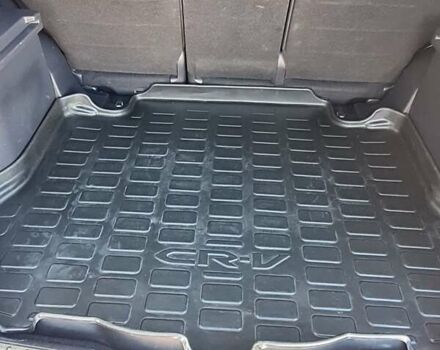 Белый Хонда СРВ, объемом двигателя 2.4 л и пробегом 290 тыс. км за 13200 $, фото 10 на Automoto.ua