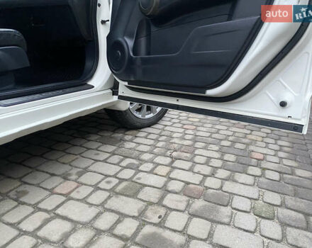 Белый Хонда СРВ, объемом двигателя 2.2 л и пробегом 185 тыс. км за 14200 $, фото 55 на Automoto.ua