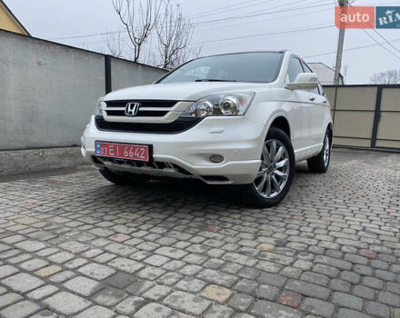 Белый Хонда СРВ, объемом двигателя 2.2 л и пробегом 185 тыс. км за 14200 $, фото 1 на Automoto.ua