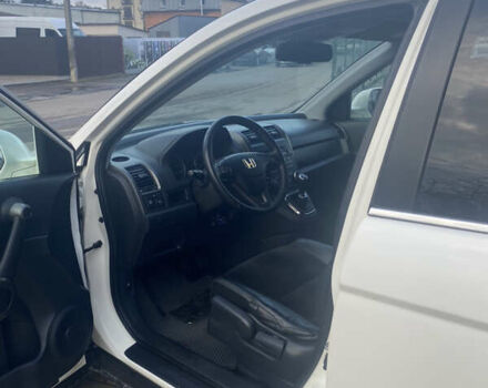 Белый Хонда СРВ, объемом двигателя 2.2 л и пробегом 296 тыс. км за 12000 $, фото 8 на Automoto.ua