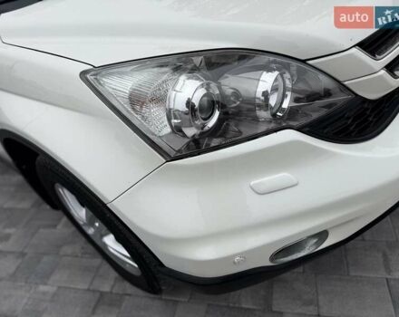 Белый Хонда СРВ, объемом двигателя 2 л и пробегом 214 тыс. км за 11999 $, фото 5 на Automoto.ua