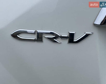 Белый Хонда СРВ, объемом двигателя 2.2 л и пробегом 185 тыс. км за 14200 $, фото 24 на Automoto.ua