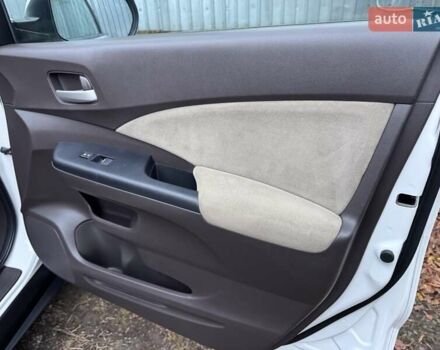 Белый Хонда СРВ, объемом двигателя 2.35 л и пробегом 167 тыс. км за 12300 $, фото 18 на Automoto.ua