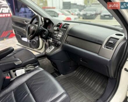 Белый Хонда СРВ, объемом двигателя 2 л и пробегом 214 тыс. км за 11999 $, фото 22 на Automoto.ua