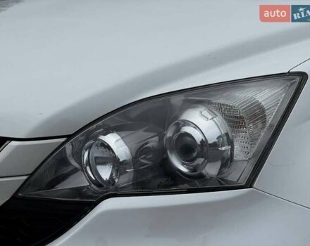 Белый Хонда СРВ, объемом двигателя 2.2 л и пробегом 170 тыс. км за 12500 $, фото 4 на Automoto.ua