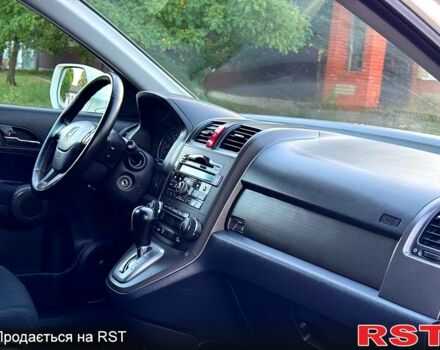 Белый Хонда СРВ, объемом двигателя 2 л и пробегом 170 тыс. км за 11980 $, фото 6 на Automoto.ua