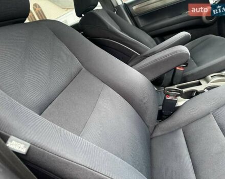 Белый Хонда СРВ, объемом двигателя 2.2 л и пробегом 170 тыс. км за 12500 $, фото 46 на Automoto.ua